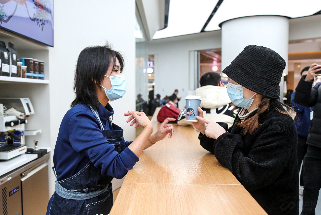 终于来成都啦!华为成都旗舰店正式开业 终于来成都啦!华为成都旗舰店正式开业