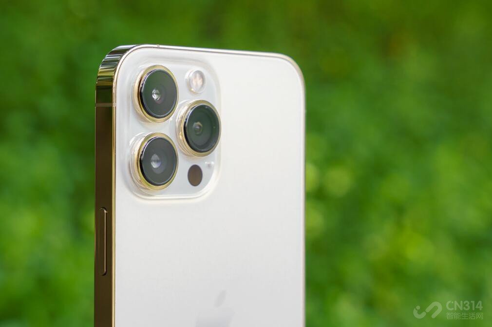 iPhone 131000̨Ժ