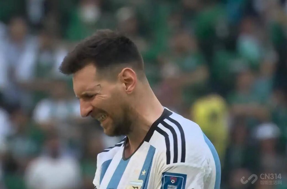 阿根廷输球 球迷花式砸电视背后的“冷思考”