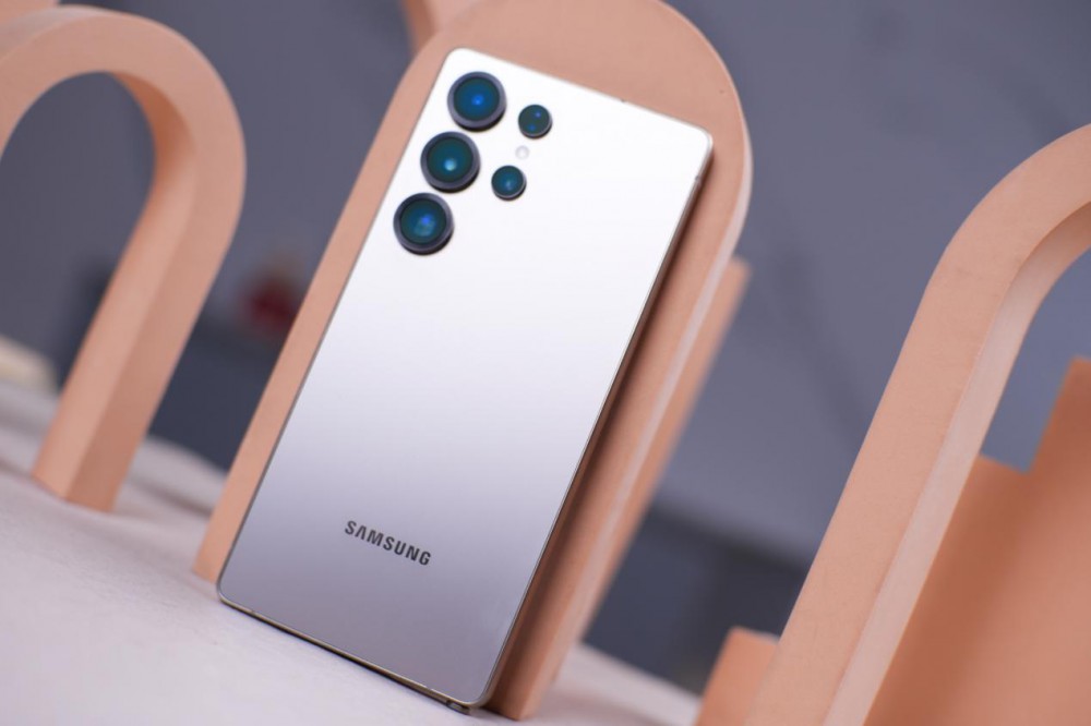 Galaxy S25ϵӰɳ Ļ