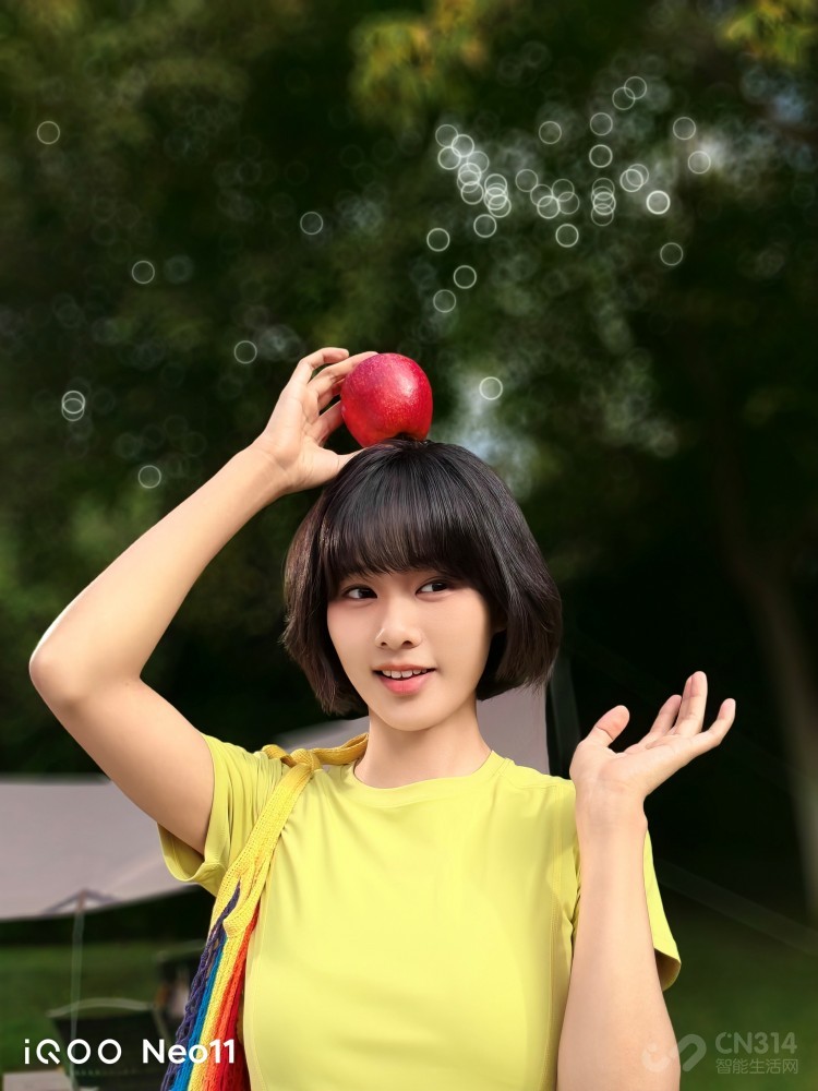 行业领先游戏视效“一机制胜”iQOO Neo11 行业领先游戏视效“一机制胜”iQOO Neo11