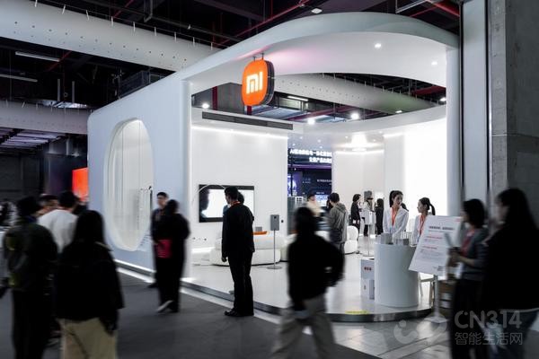 ���Ǹеļ� С�׿Ƽ��ҵ紴��չ��¼AWE