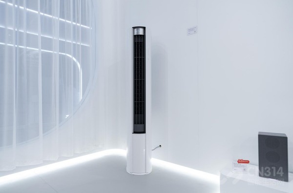 ���Ǹеļ� С�׿Ƽ��ҵ紴��չ��¼AWE