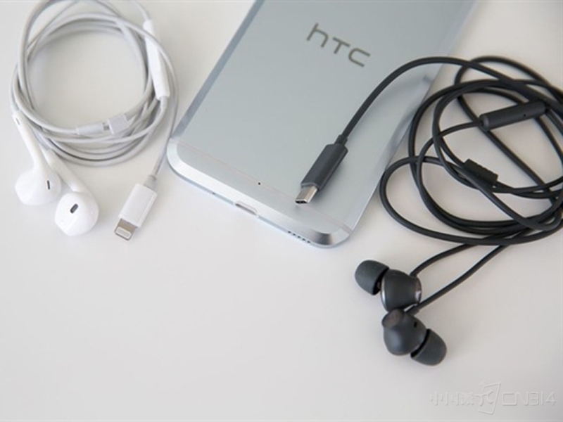 HTC.jpg