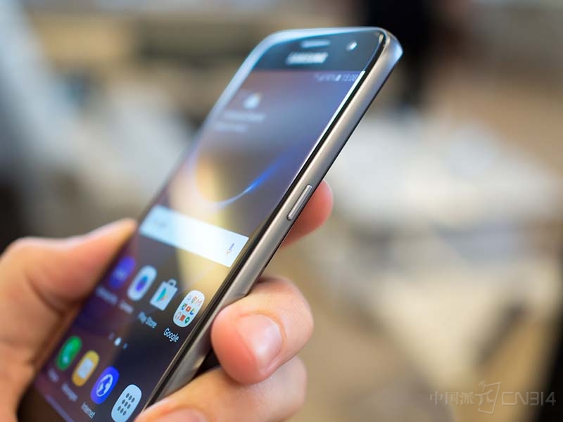 Galaxy S7���� ��Ϊ��������г��ľ��ǣ���һ��ͼ.jpg