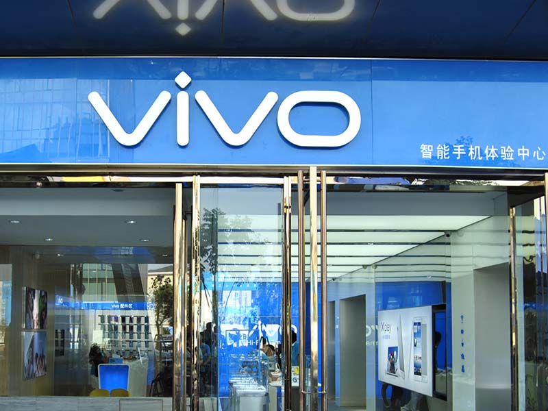 手机厂商渠道之变 线上与线下握手言和第二张图.jpg