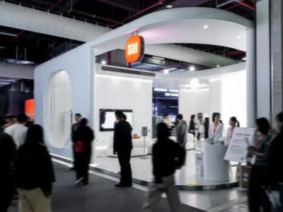 ���Ǹеļ� С�׿Ƽ��ҵ紴��չ��¼AWE