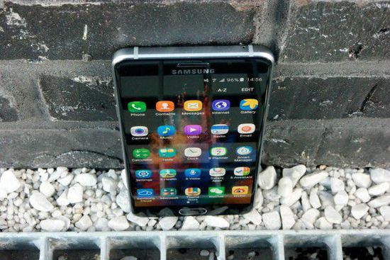�ܿ����� ����Galaxy A9 Proͨ��������֤ 