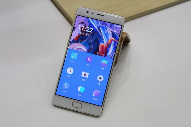 一加手机3正式发布 售价2499元现货发售