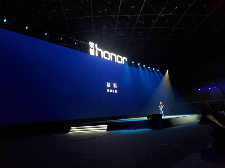 吓人的技术来了 荣耀Play发布会图文直播